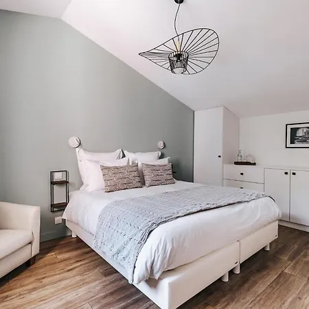 64 Sur Le Mail Villa La Rochelle  Exterior photo